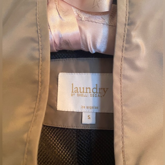 Women’s rain/trench coat - Picture 5 of 7